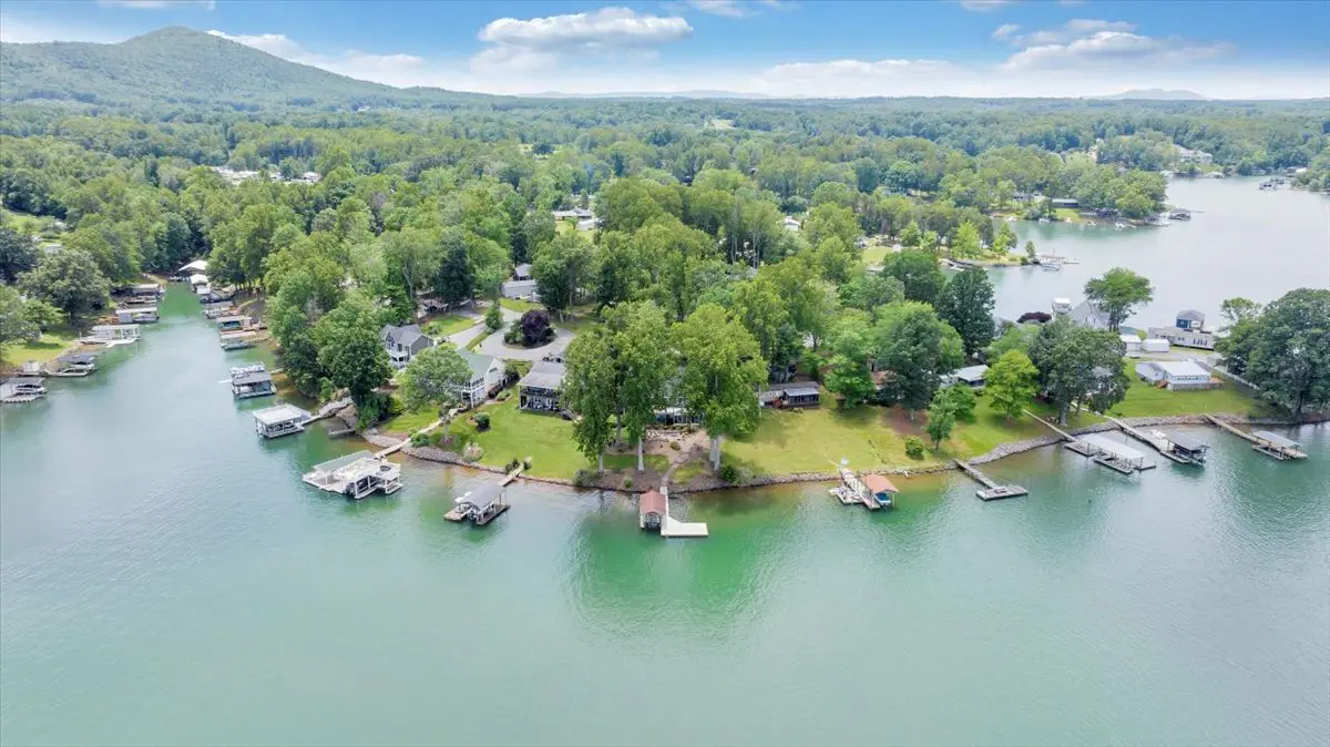 Cove Retreat