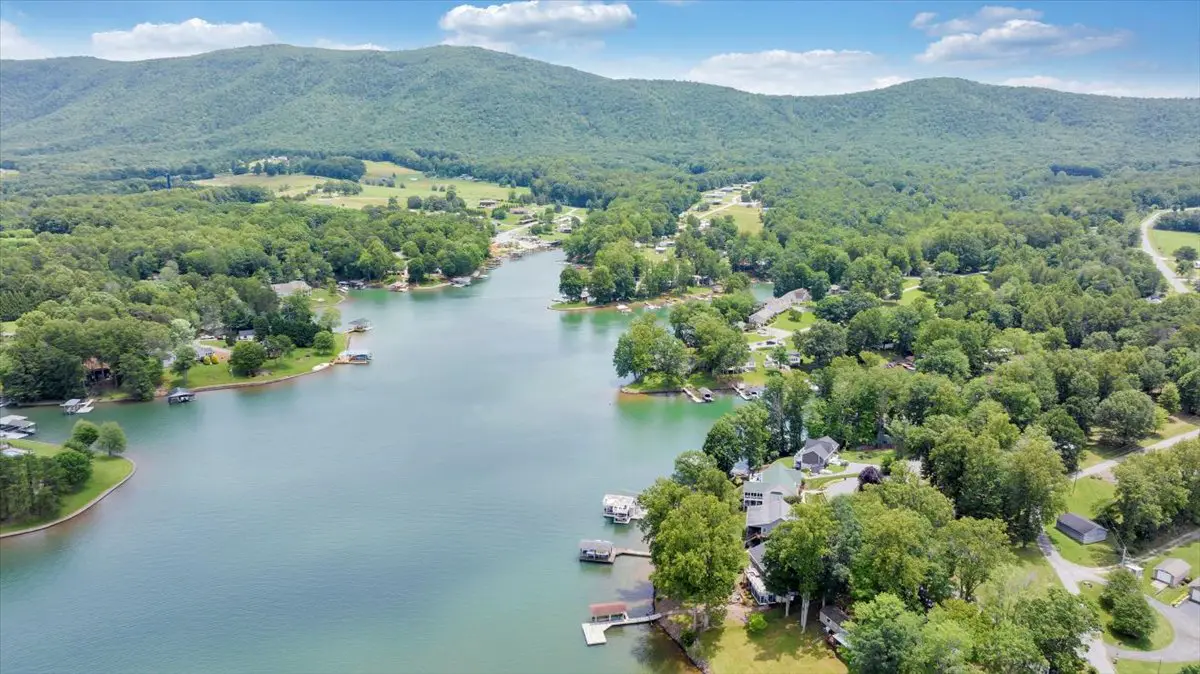 Cove Retreat