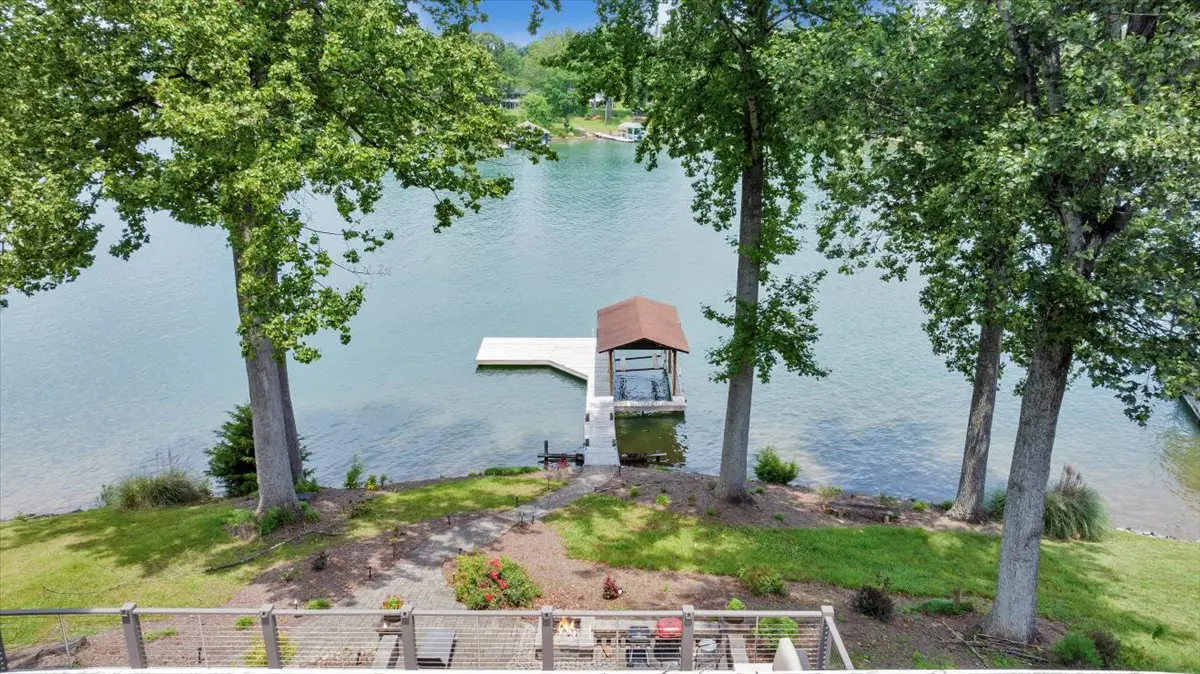 Cove Retreat