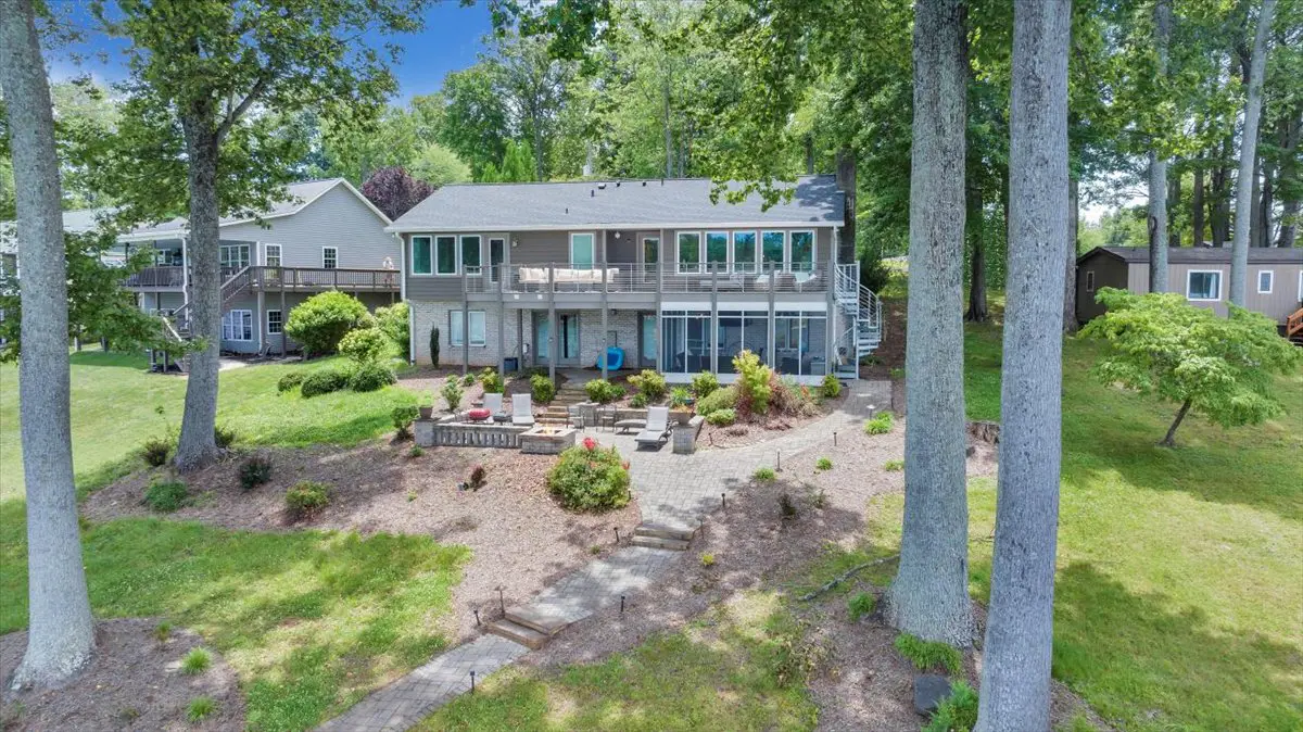 Cove Retreat