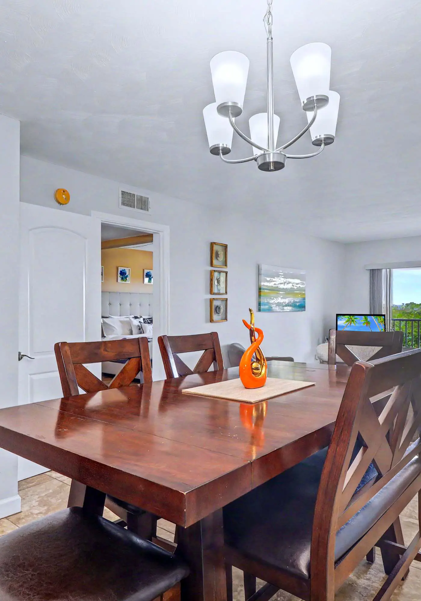Waterfront Amenities, Walkable Dining & Gulf Beaches Nearby