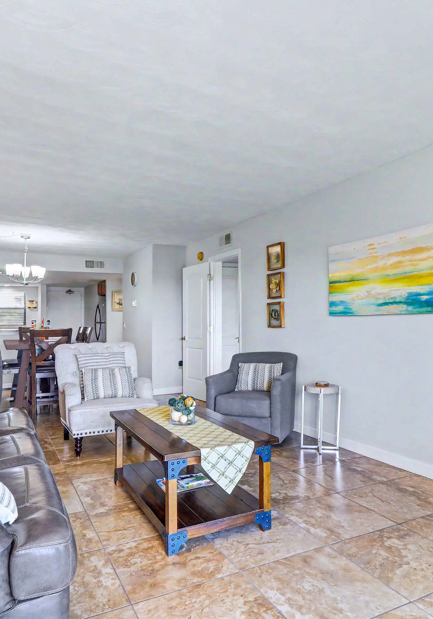 Waterfront Amenities, Walkable Dining & Gulf Beaches Nearby