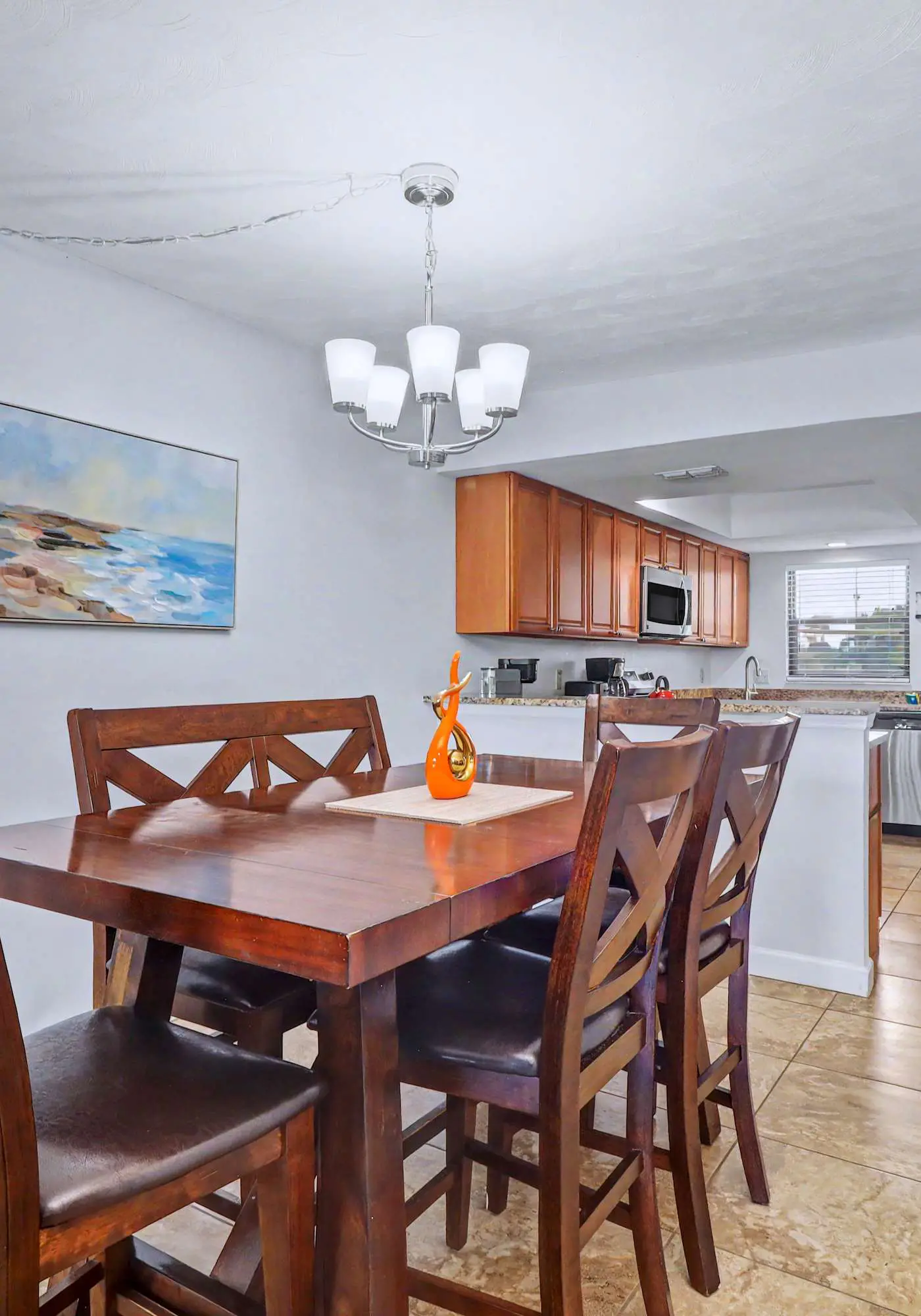 Waterfront Amenities, Walkable Dining & Gulf Beaches Nearby