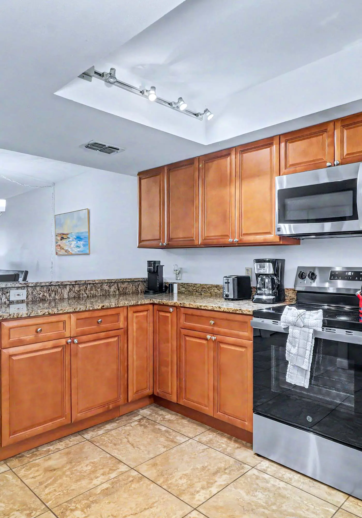 Waterfront Amenities, Walkable Dining & Gulf Beaches Nearby