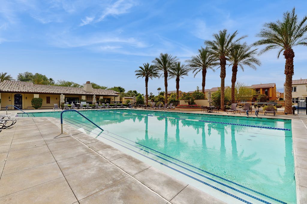 Casa Gregario - Beautiful Condo in Spanish Walk Neighborhood