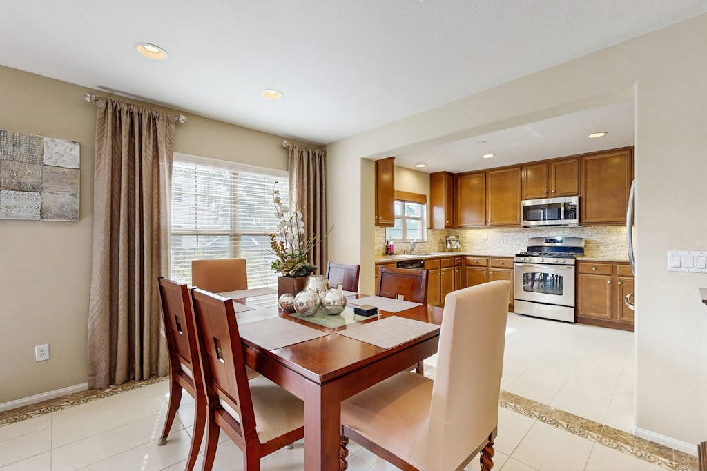 Casa Gregario - Beautiful Condo in Spanish Walk Neighborhood