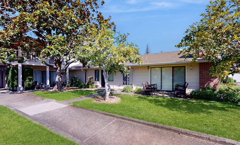 Napa Silverado Connected Condo with Pool Access