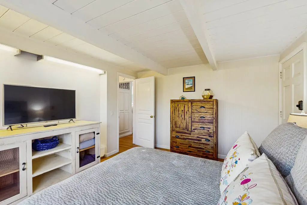 Oceanfront Dog-Friendly Cottage, Bodega Bay
