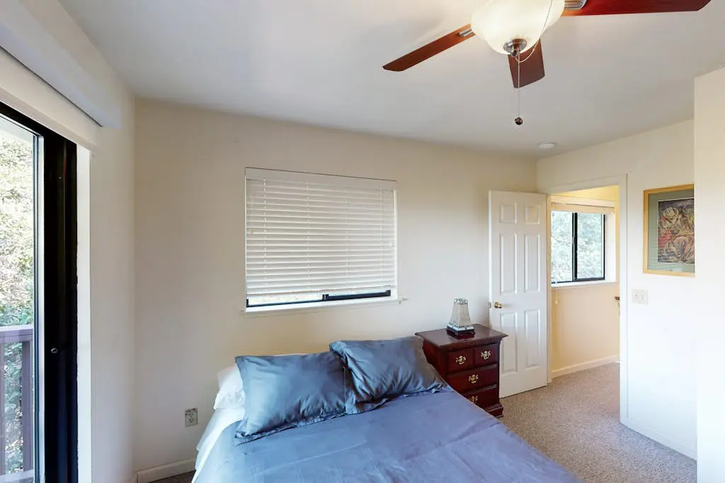 Highland Oasis - Cloverdale Hillside Lodge on 7 Wooded Acres