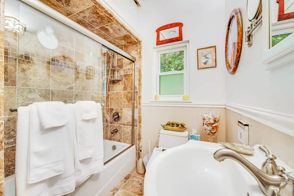 Guerneville Dog-Friendly Redwood Retreat with Deck