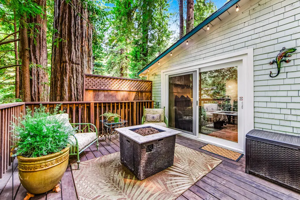 Guerneville Dog-Friendly Redwood Retreat with Deck