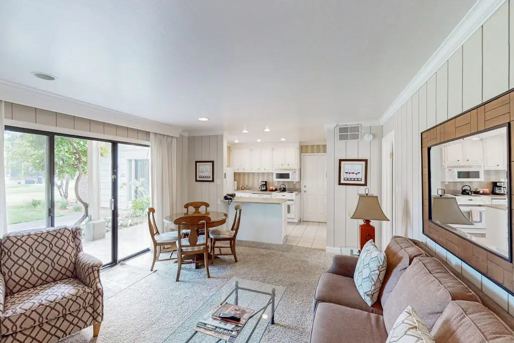 Napa Silverado Golf Course View Condo with Pool Access