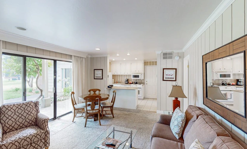 Napa Silverado Golf Course View Condo with Pool Access