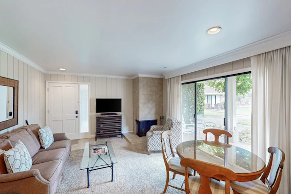 Napa Silverado Golf Course View Condo with Pool Access
