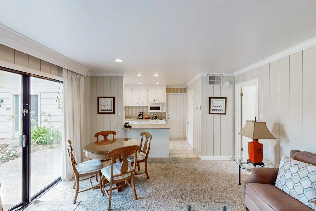 Napa Silverado Golf Course View Condo with Pool Access