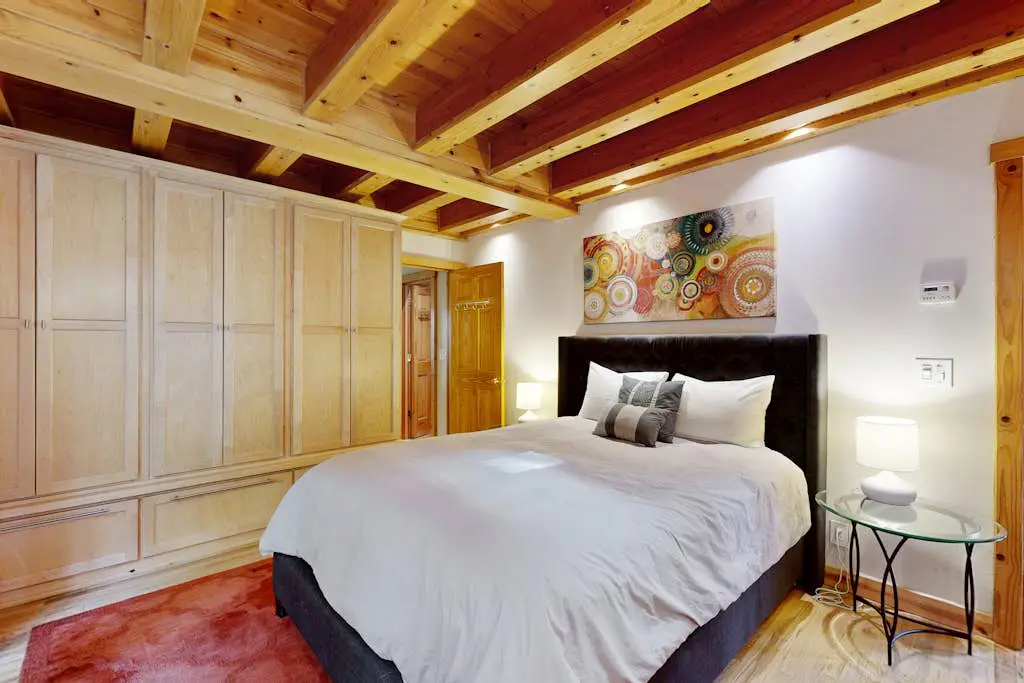 Monte Rio Dream - Dog-Friendly Redwood Cabin with Hot Tub and Deck