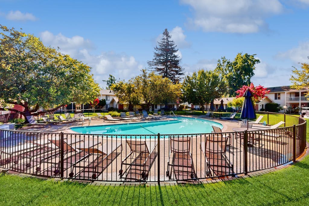 Napa Silverado Golf Course Condos with Pool