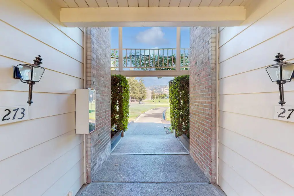 Napa Silverado Golf Course Condos with Pool