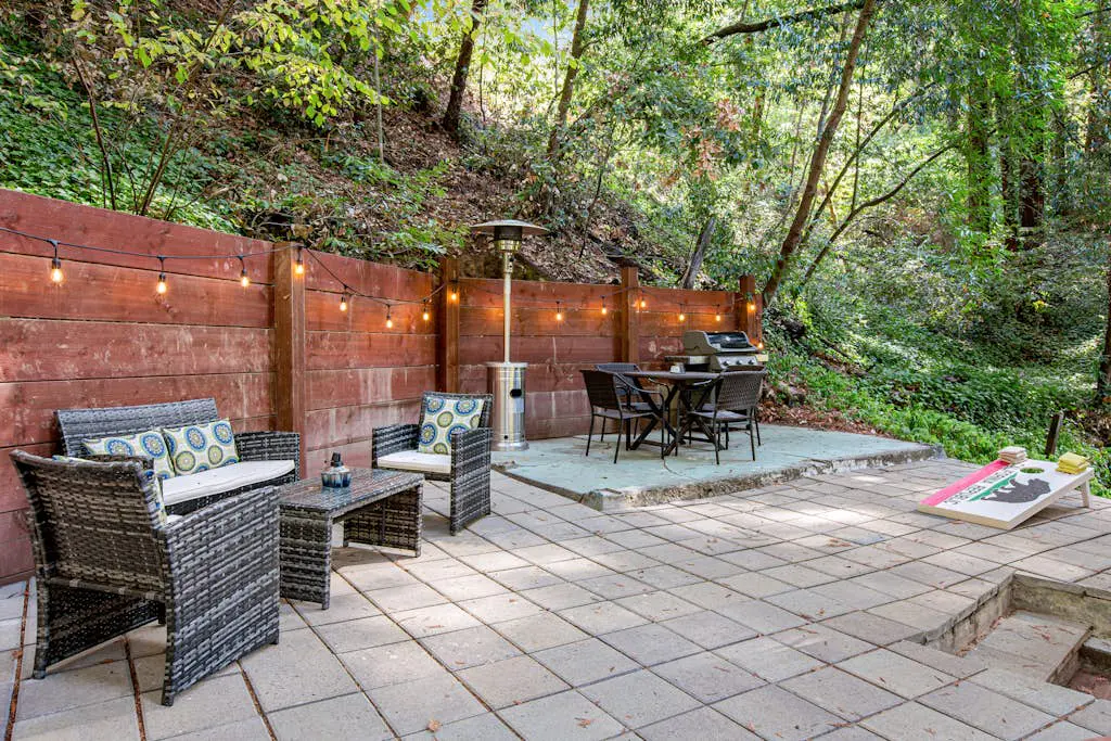 Guerneville Redwood Canyon Retreat with Patio & Grill