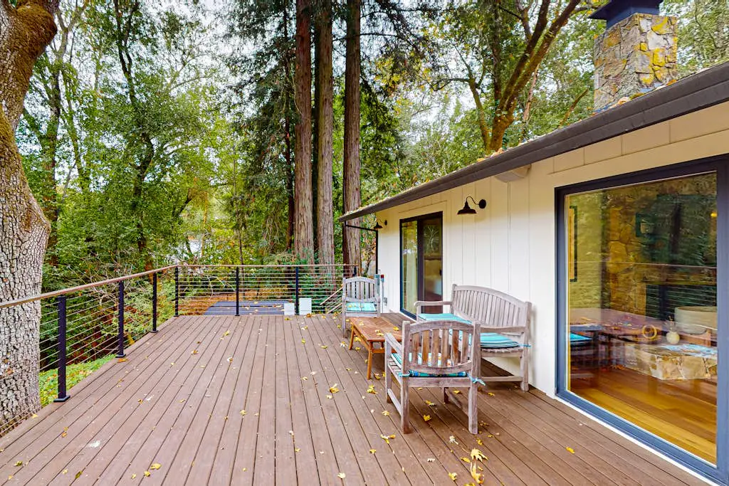 Glen Ellen Contemporary Forest Retreat with Private Hot Tub