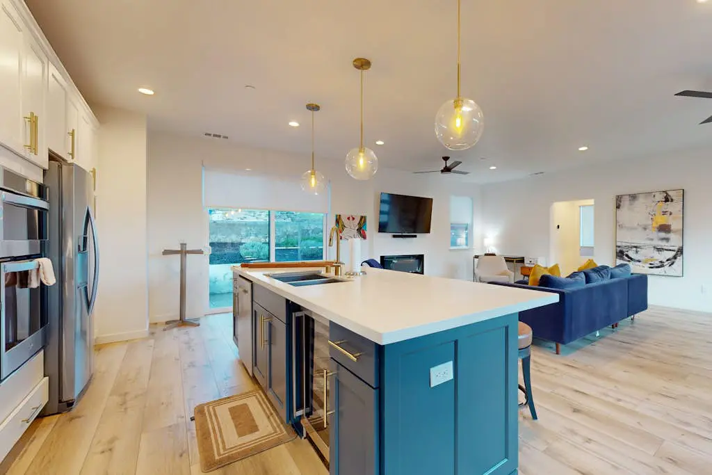 Chardonnay Getaway - Glen Ellen Dog-Friendly Hillside Retreat with Hot Tub & Valley Views