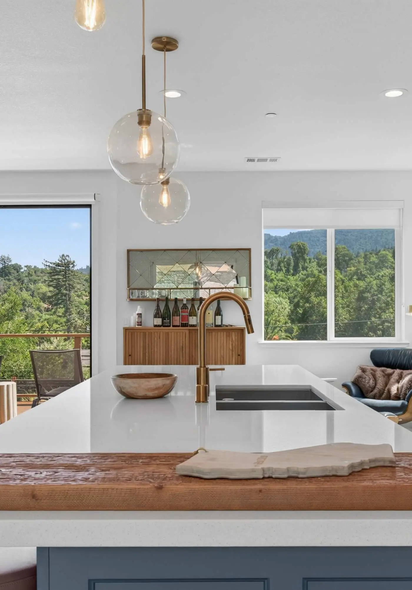 Chardonnay Getaway - Glen Ellen Dog-Friendly Hillside Retreat with Hot Tub & Valley Views