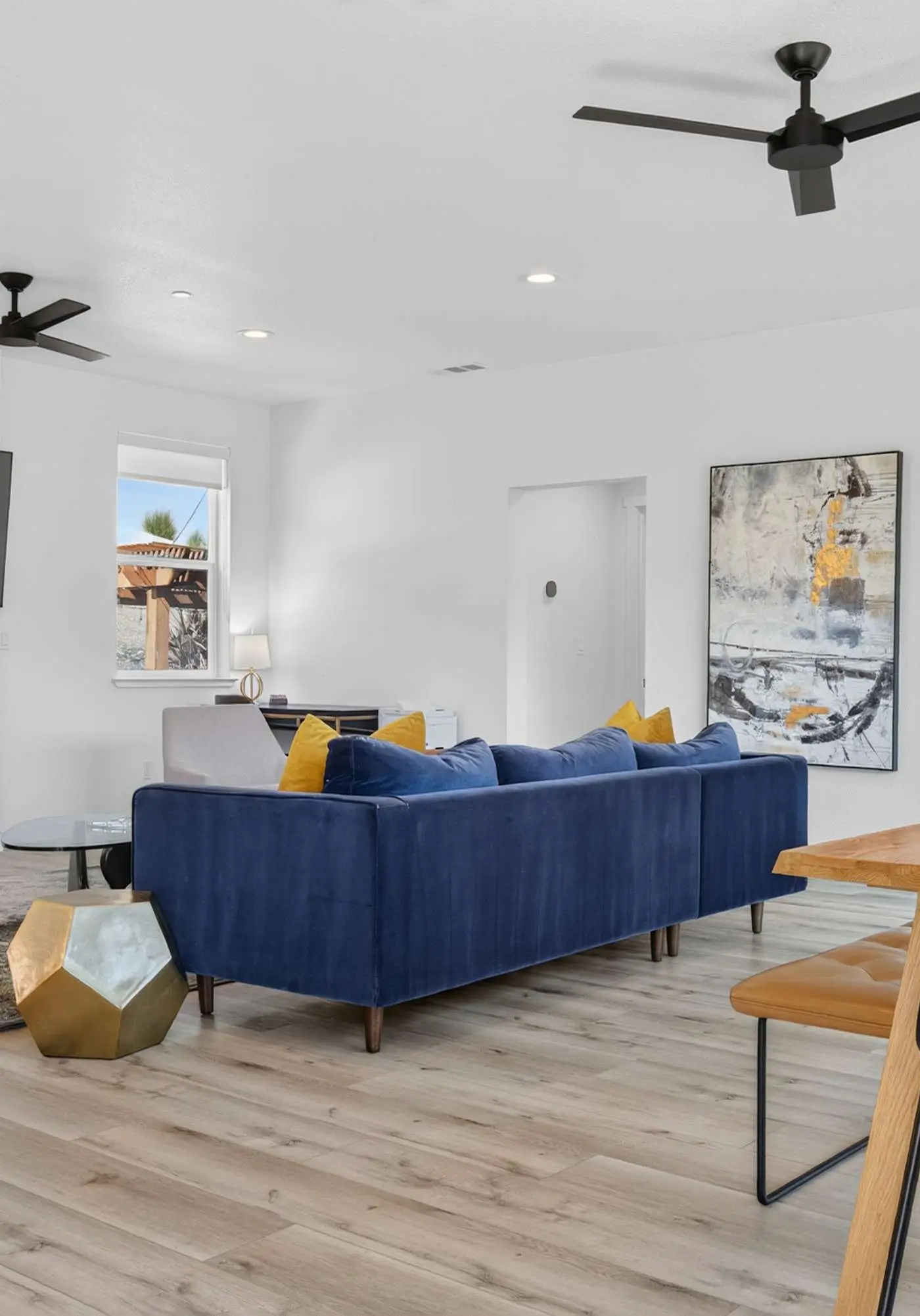 Chardonnay Getaway - Glen Ellen Dog-Friendly Hillside Retreat with Hot Tub & Valley Views