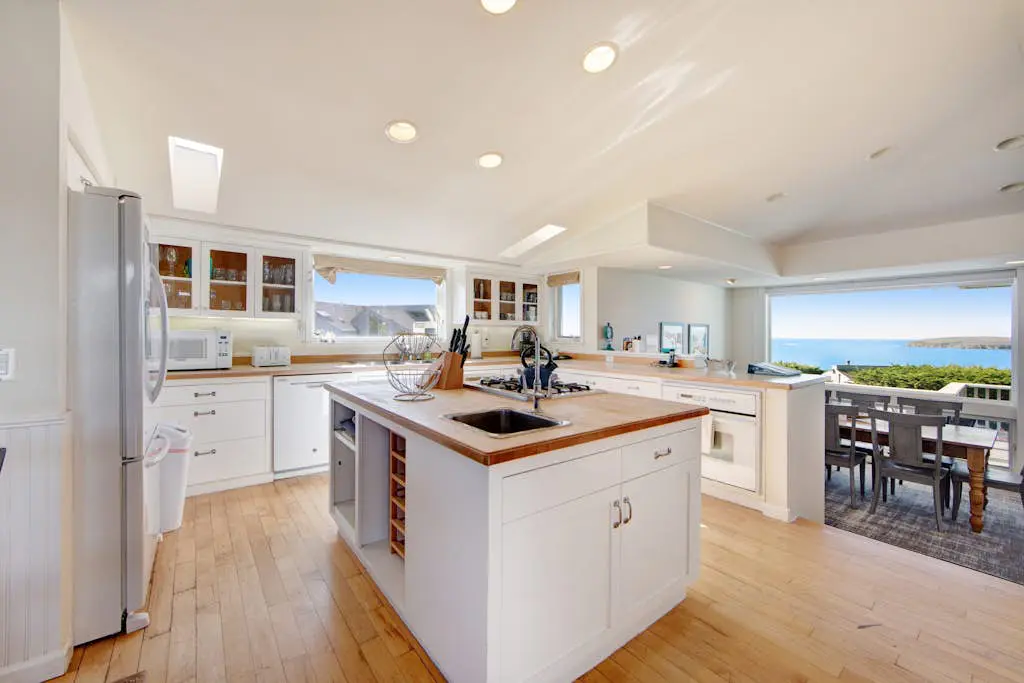 Bodega Harbour Golf Course Oceanview Home with Hot Tub