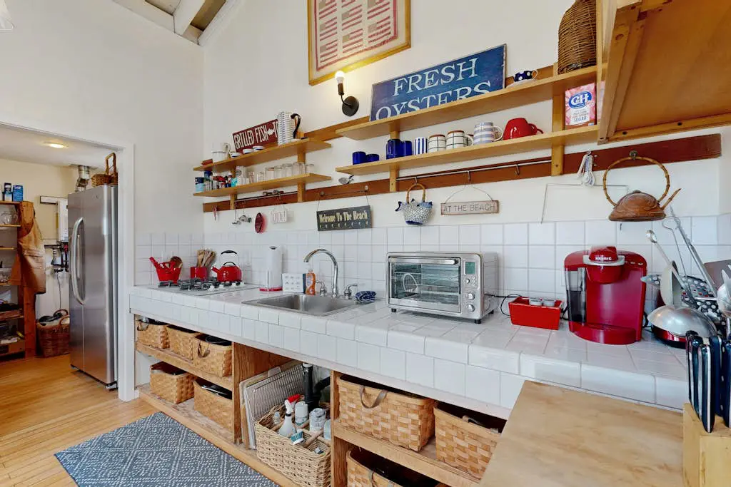 Bodega Bay Salmon Creek Waterfront Cottage for Two and Dogs