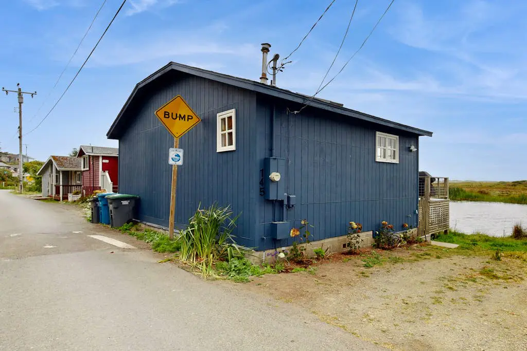 Bodega Bay Salmon Creek Waterfront Cottage for Two and Dogs