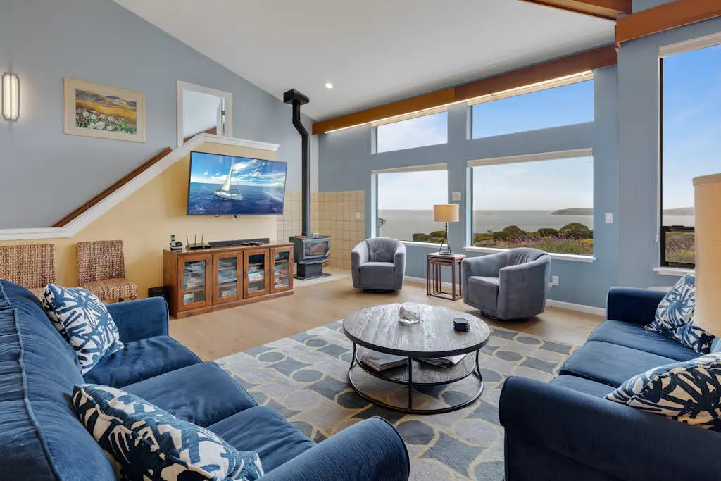 Bodega Harbour Ocean-View Hot Tub Retreat