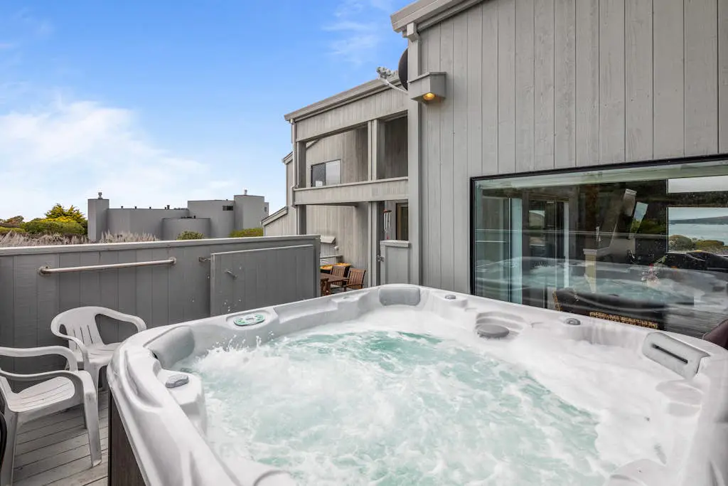 Bodega Harbour Ocean-View Hot Tub Retreat