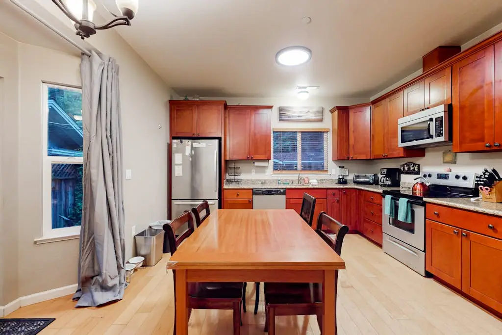 Rio Nido Retreat - Dog-Friendly Redwood Cabin with Fenced Yard near Russian River