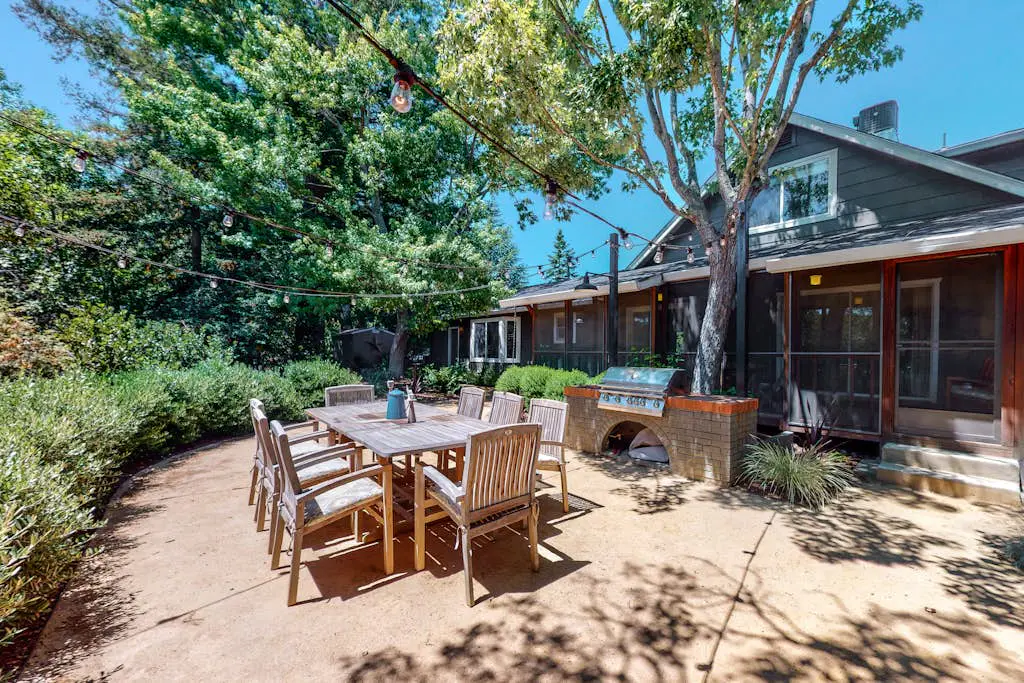 Modern Sonoma Farmhouse with Pool & Hot Tub