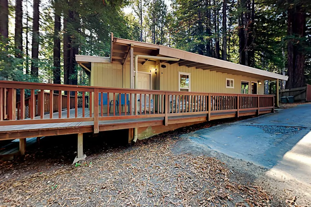 Cazadero Wagging Woods | 3 Gated Acres | Private Hot Tub | Dog-Friendly