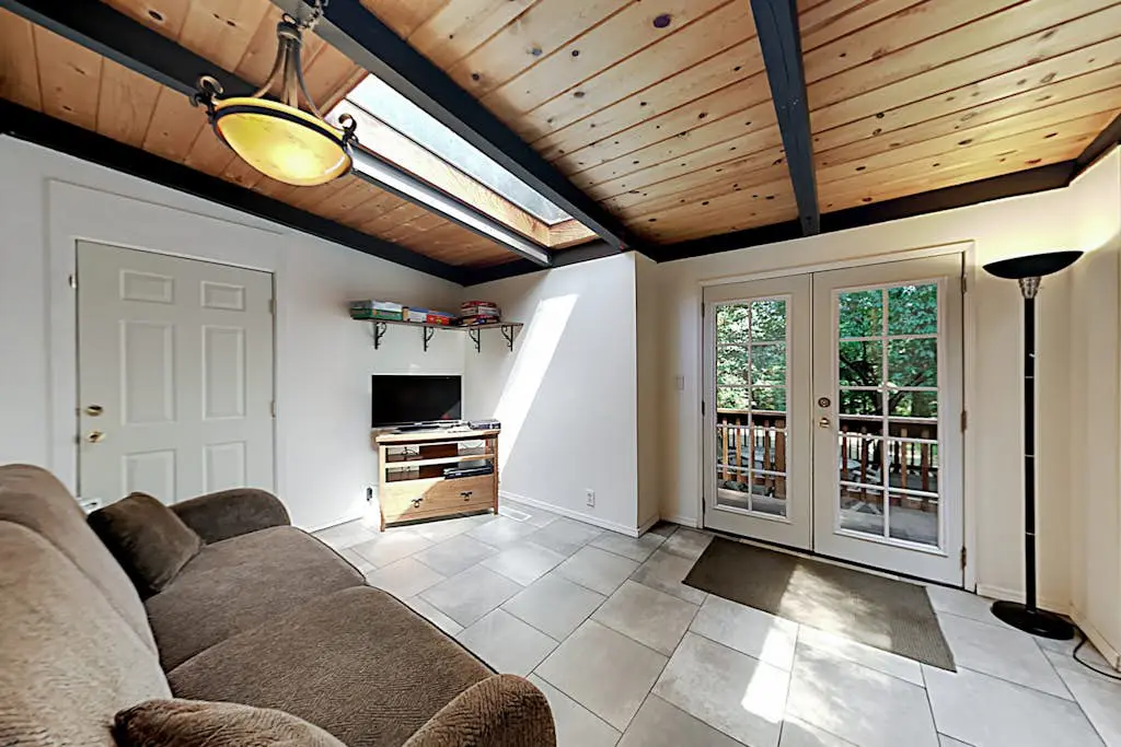 Cazadero Wagging Woods | 3 Gated Acres | Private Hot Tub | Dog-Friendly