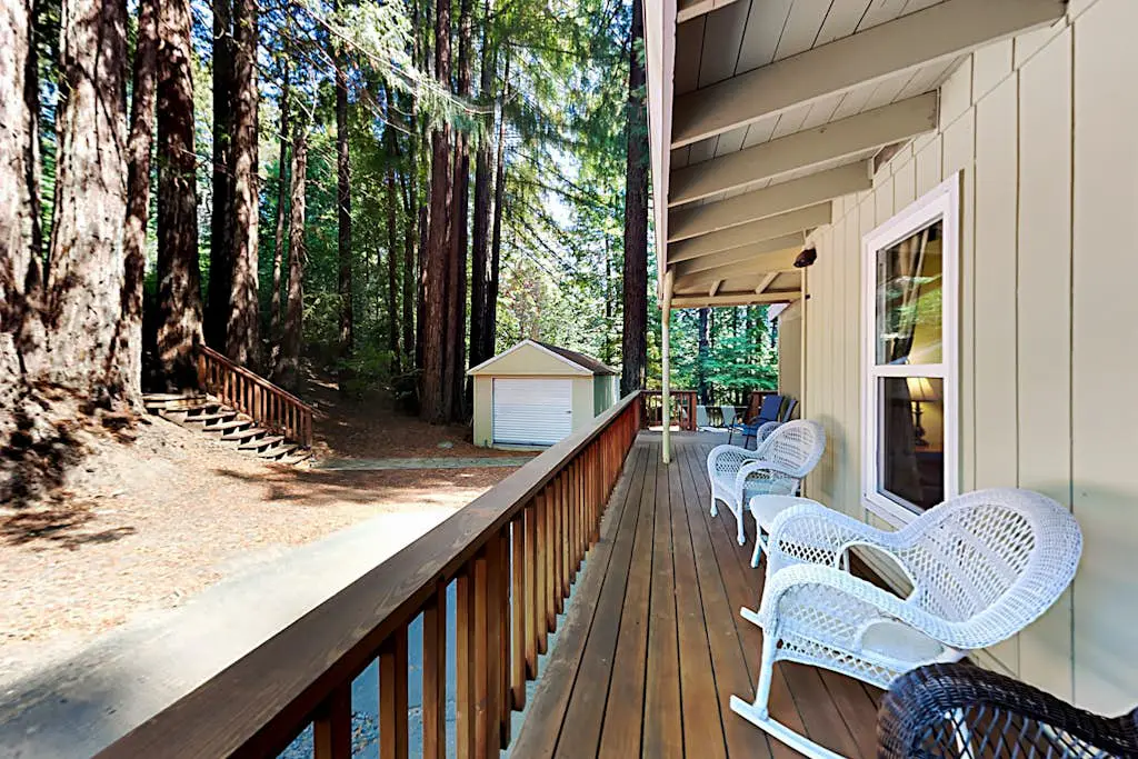 Cazadero Wagging Woods | 3 Gated Acres | Private Hot Tub | Dog-Friendly