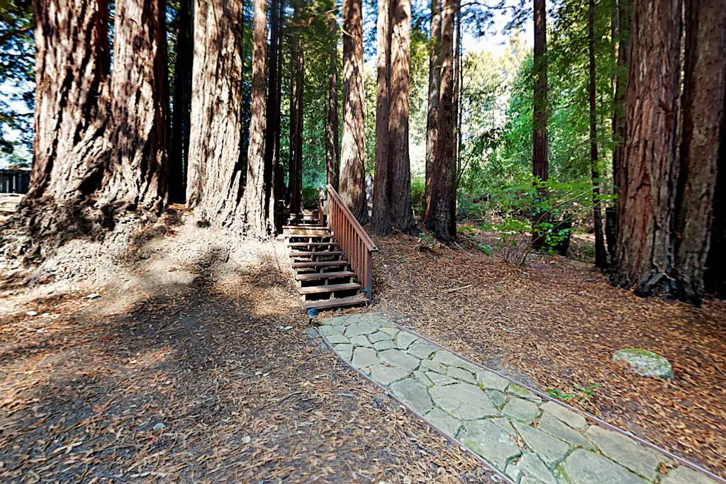 Cazadero Wagging Woods | 3 Gated Acres | Private Hot Tub | Dog-Friendly