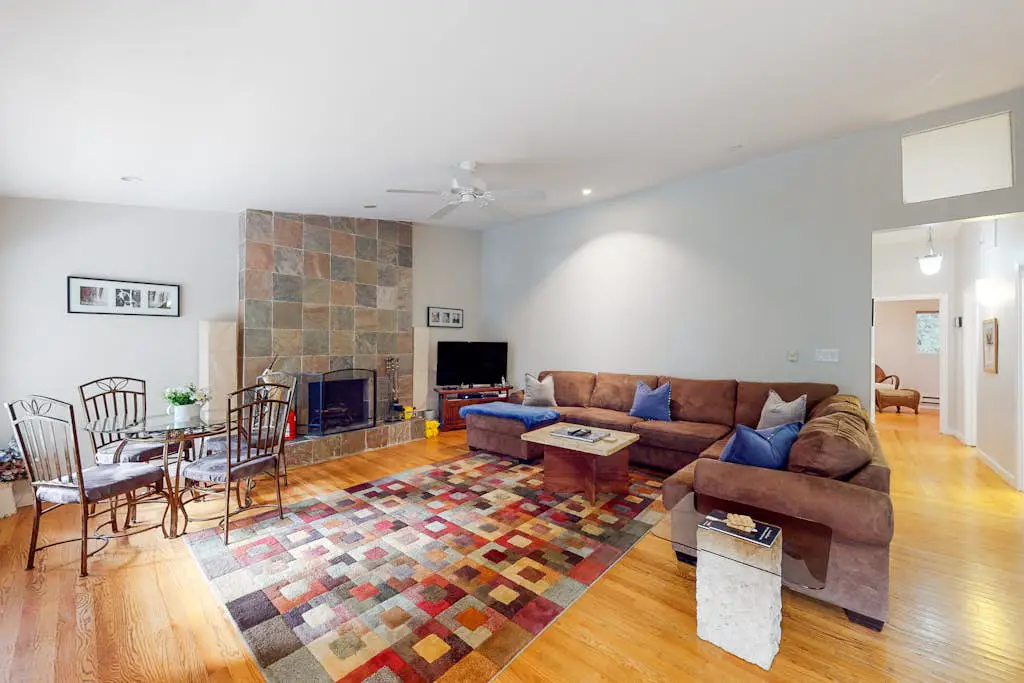 Guerneville Dog-Friendly Redwood Retreat with Hot Tub & Pool