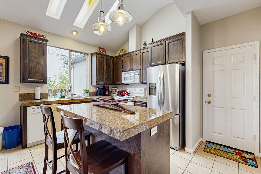 The Grape Escape - Dog-Friendly Santa Rosa Home near Wineries