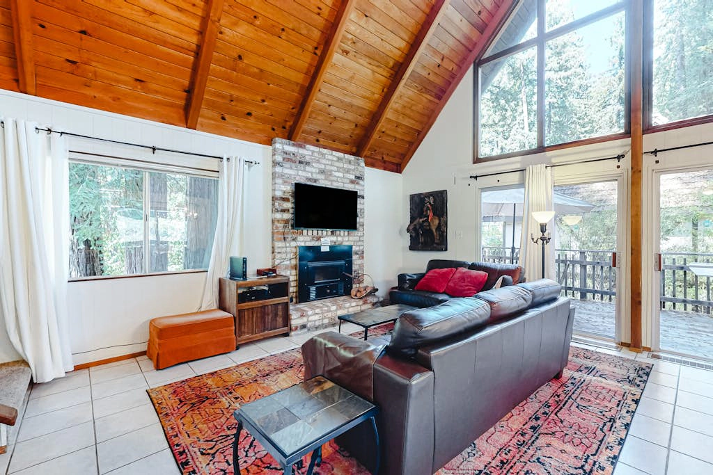 Redwood Lodge - A-Frame on the Russian River