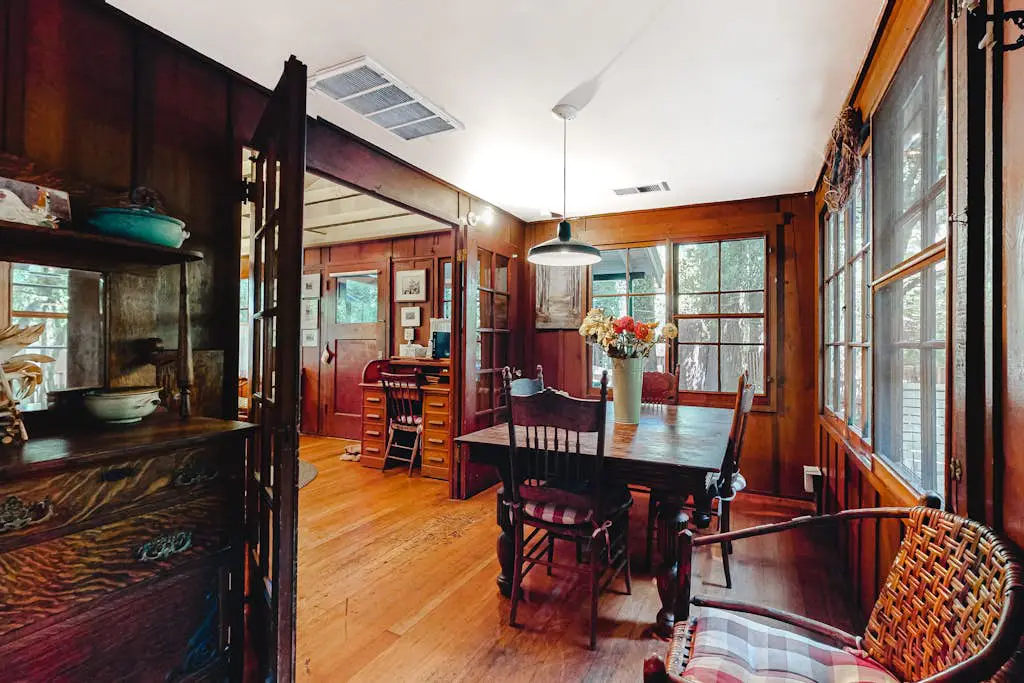 Guerneville Clearheart Grove: Dog-Friendly Redwood Cabin