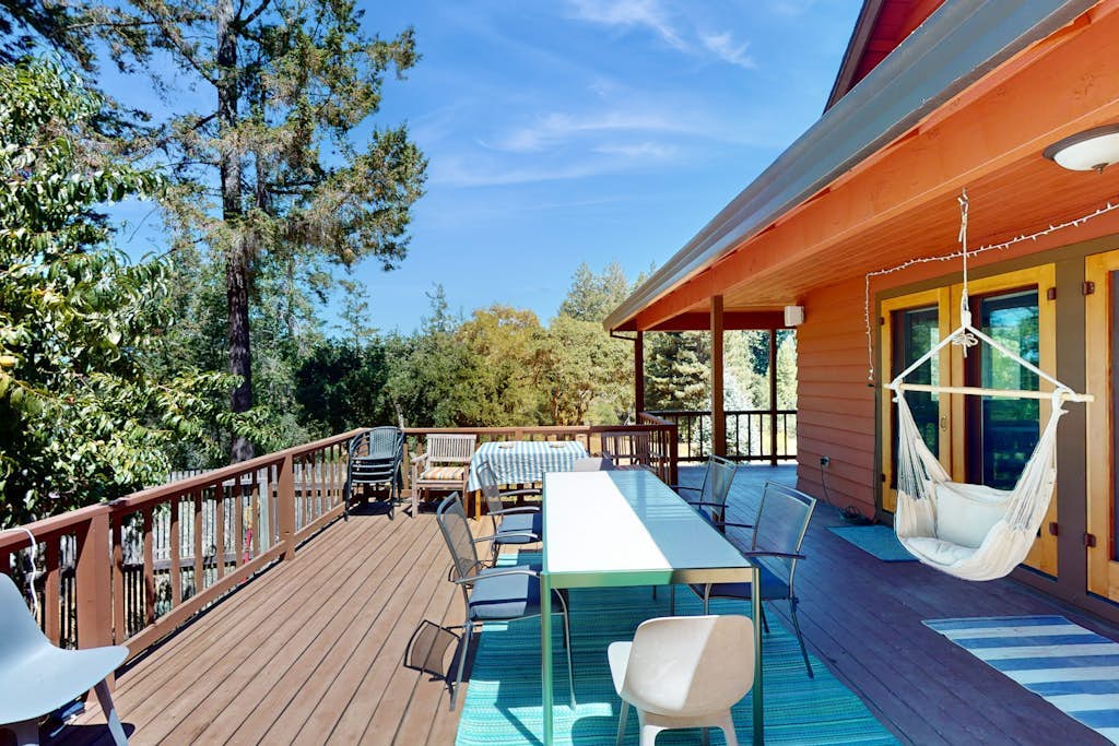 Dog-Friendly Sebastopol Pool Home & Spa with Hot Tub