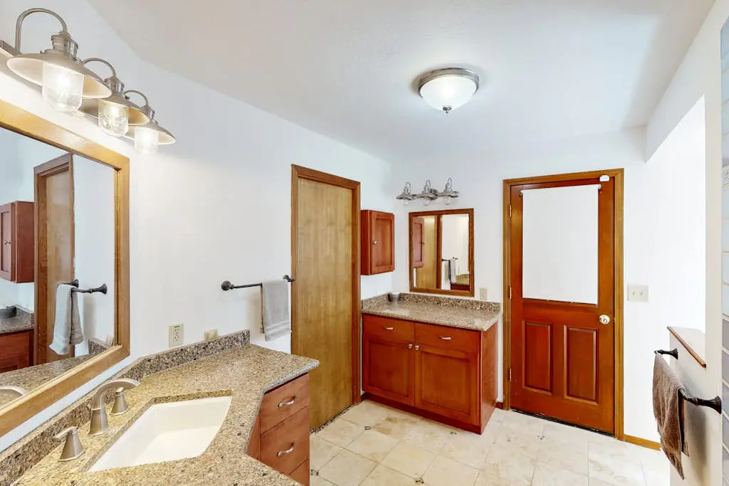 Sunny Grove Retreat - Dog-Friendly Sebastopol Pool Home & Spa with Hot Tub