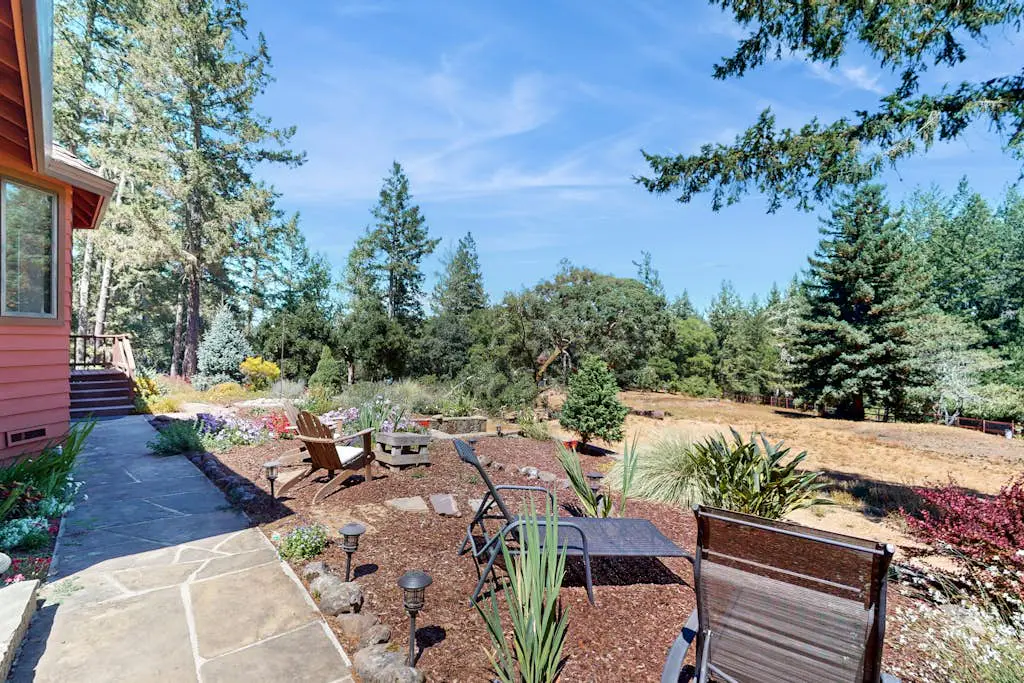 Sunny Grove Retreat - Dog-Friendly Sebastopol Pool Home & Spa with Hot Tub