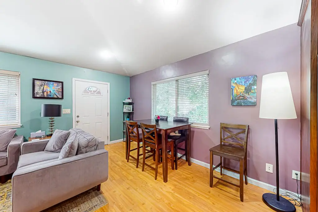 Guerneville Dog-Friendly Forest Hideaway near Downtown