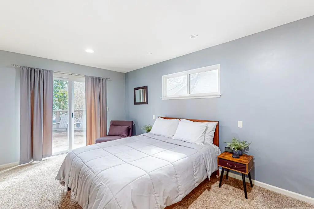 Guerneville Dog-Friendly Forest Hideaway near Downtown