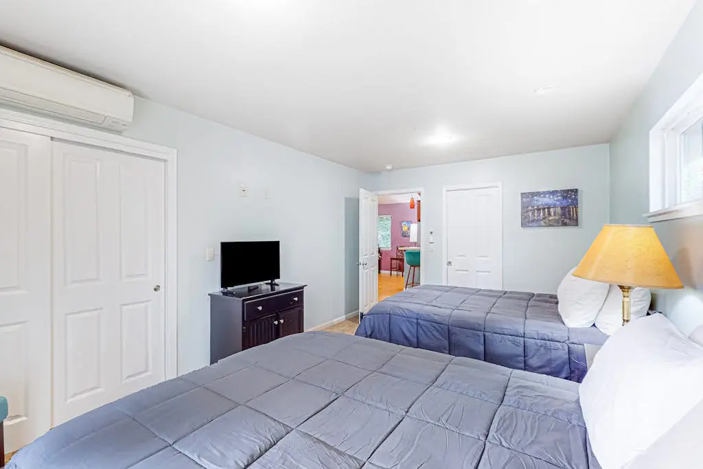 Guerneville Dog-Friendly Forest Hideaway near Downtown