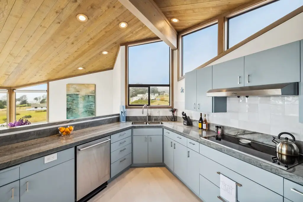 Bodega Bay Architect-Designed Oceanfront Hot Tub Retreat