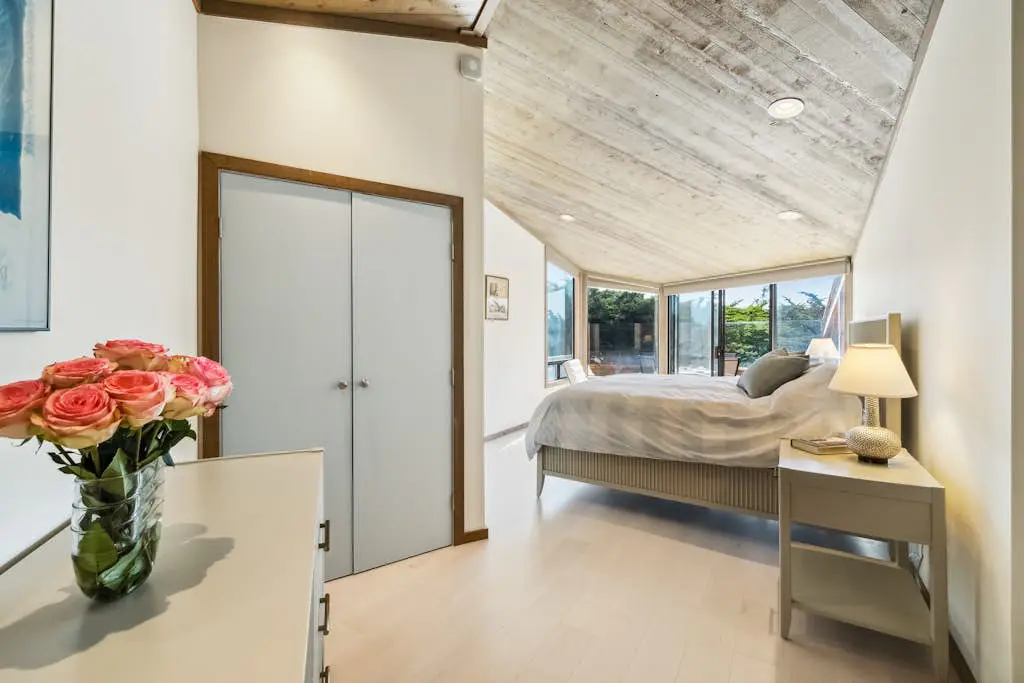 Bodega Bay Architect-Designed Oceanfront Hot Tub Retreat
